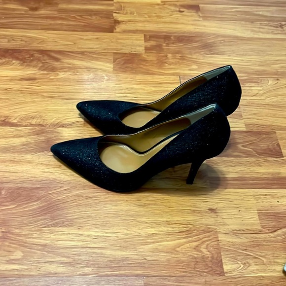 Shoes - Picture 1 of 2